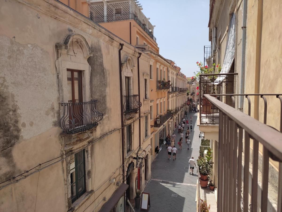Rosa Thea Suite Taormina Buitenkant foto